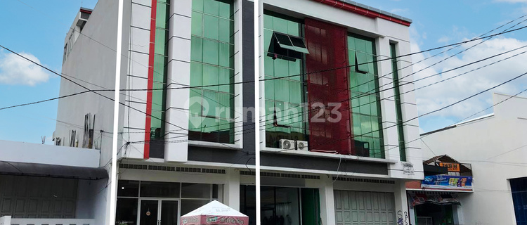 Spacious Luxury Shop House right in the Center of Cianjur City 1