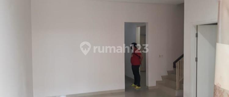 For Sale Semi-Furnished American Cluster House Renovated 1