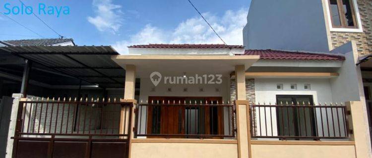 Rumah Baru Gress di Gentan  1