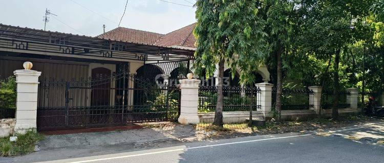 Rumah luas tengah kota  1