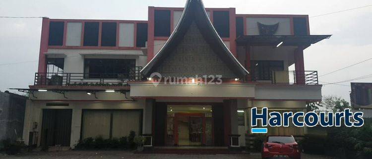 Ruang Usaha Bkas Restauran di Pinggir Jalan Sukoharjo  1