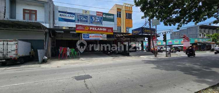 Strategic 2-Story Shop House, Location Near Toll Road and Klodran Market, Container Access. 1