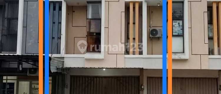 2-Story Shop House Ready for Use, Very Strategic Location in Gajahan - Solo 1