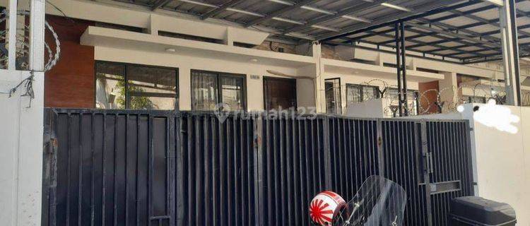 Rumah Cantik Minimalis 2 Lt Dekat Krl Sentiong Jakarta Pusat 1