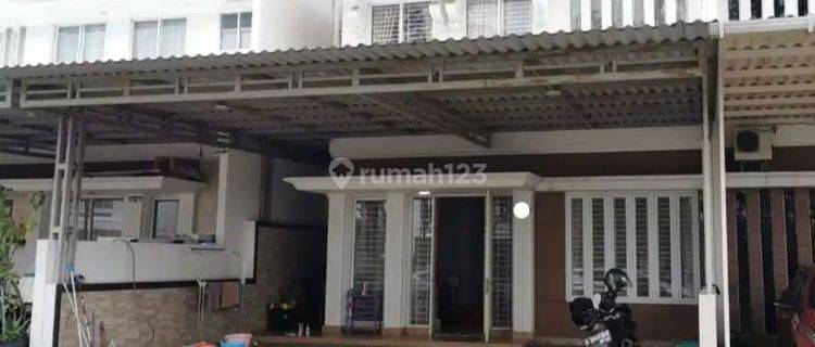 Rumah di Casa Jardin Residences Cluster Gladiola, Jalanan Boulevard  1