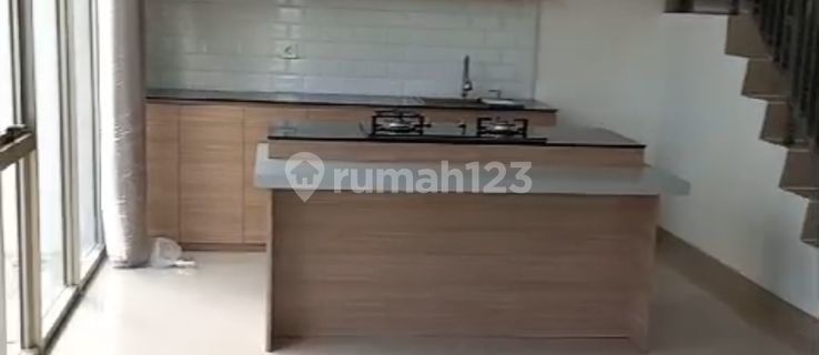 For Rent Nice Ready-to-Occupy House in PIK 2, Size 11x10m 1