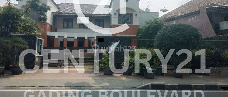 Gedung Luas 1.350m2 di Kedoya Jakarta Barat 1