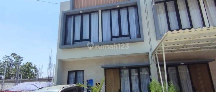 Rumah 2 Lantai Surabaya Barat 1.2 Man Dpt 4 Kamar 1