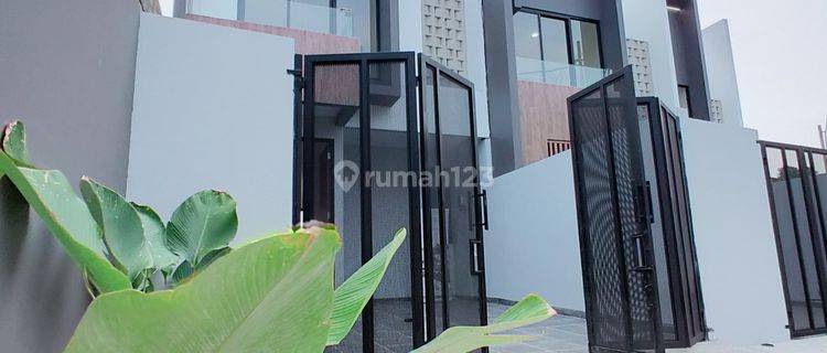 Rumah Siap Huni Dalam Cluster 0km Dari Gerbang Toll 1