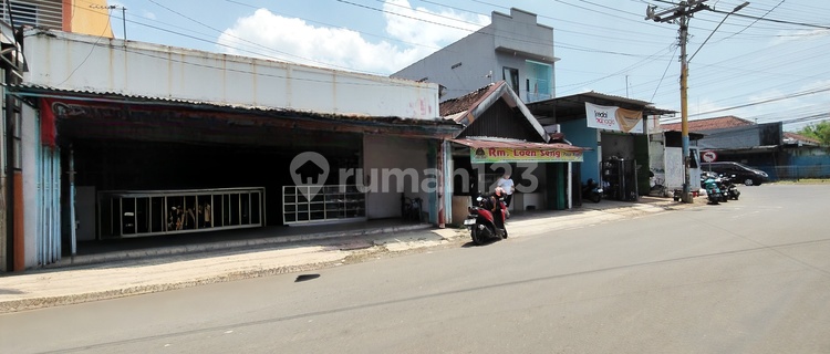 Strategic Shophouse in Pasar Wage Complex, Purwokerto 1