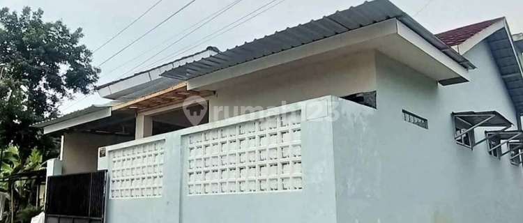 9 Door Boarding House Near Unwiku Purwokerto Campus 1