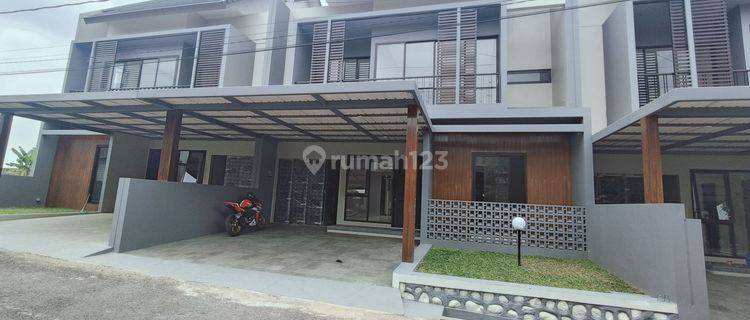 Rumah Mewah 2 Lantai Perum Elit Baturaden Purwokerto 1