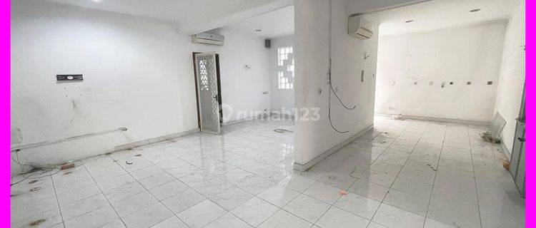 Dhyana Disewa Rumah Uk 15x15m di Komplek Kavling Polri Jelambar 1