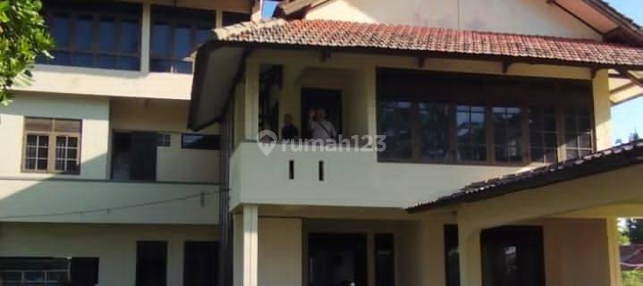 Private Villa Bagus Asri Terawat Ditepi Pantai Pangandaran, Full Furnish 1