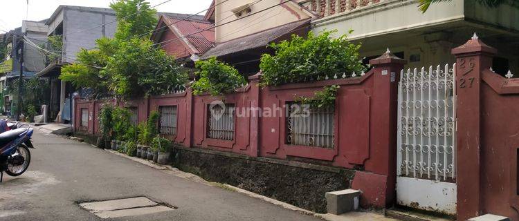 Dijual Rumah Luas di Jakarta Selatan 1