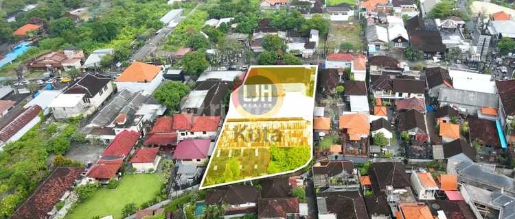 For Sale Ex Hardware Store on Jl Raya Kerobokan Kelod, North Kuta. 1