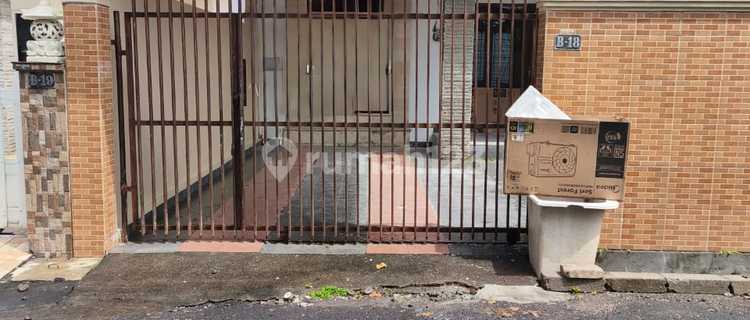 For Sale / For Rent Ready-to-Live House in Kutuh Ungasan Bali Area: 1