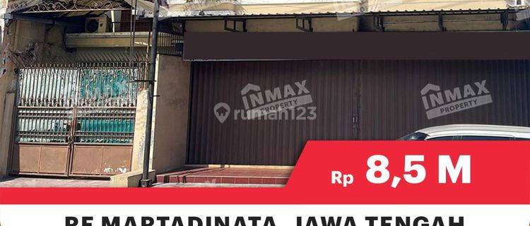 Ruang Usaha + Hunian Strategis Di Jl. RE. Martadinata - Jebres Surakarta 

Spesifikasi :

Luas Tanah : 180m²

Dimensi : 14 x 12

Luas Bangunan : 200m²

Tingkat : 2 Lantai

Kamar Tidur : 3

Kamar Mandi : 3

Listrik : 3500Watt

Air : PDAM 

Garasi : 1 

Had 1