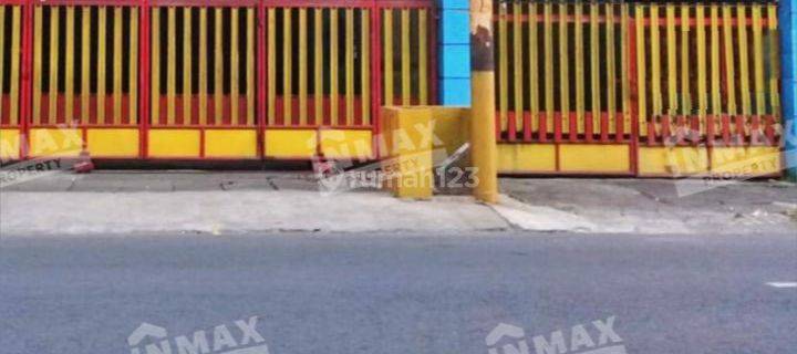Ruang Usaha Di Raya Rungkut Asri Utara Surabaya, Cocok Untuk Semua Usahaspesifikasi : Luas Tanah : 417m²luas Bangunan : 375m²kamar Tidur : 2kamar Mandi : 1shm Harga 7 Miliar Negotiable  1