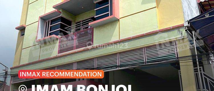 Rumah Kost Full Penghuni Lokasi Strategis Di Jl. Imam Bonjol, Mayangan - Probolinggo Spesifikasi : Luas Tanah : 619m²dimensi : 25 X 24,76luas Bangunan : 836m²tingkat : 2 Kamar Tidur : 25kamar Mandi : 25pln : 2200 Wattair : Pdam+ Sumur Borgarasi : 1 Carpor 1