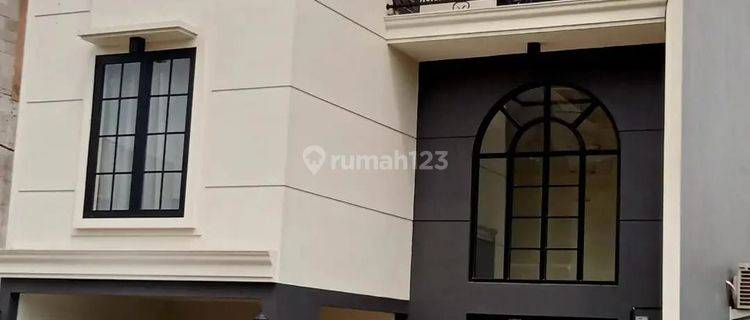 Rumah 3 lantai dekat dengan Stasiun LRT Cibubur 1