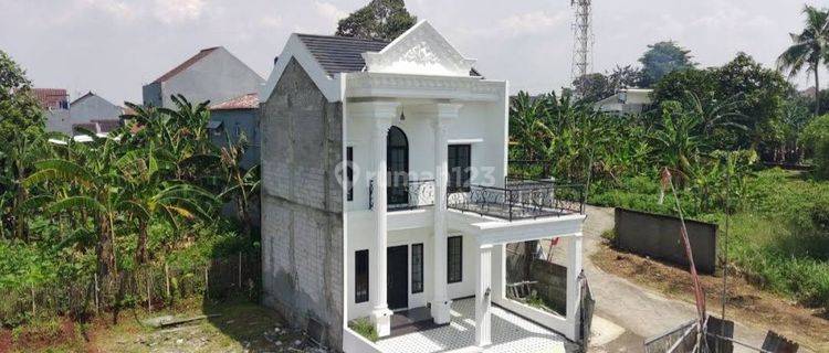 Rumah 2 Lantai american classic di Kranggan dkt kampus mercubuana 1