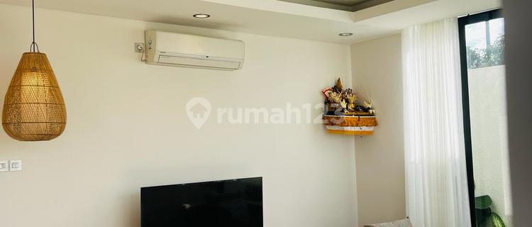 Rumah Bagus 2 Kamar Tidur Didekat Ubud Dengan Pool Dan View Sawah 1
