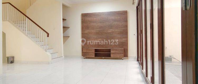 Rumah Unfurnished Siap Huni di Discovery Bintaro Jaya 10173 Lr 1