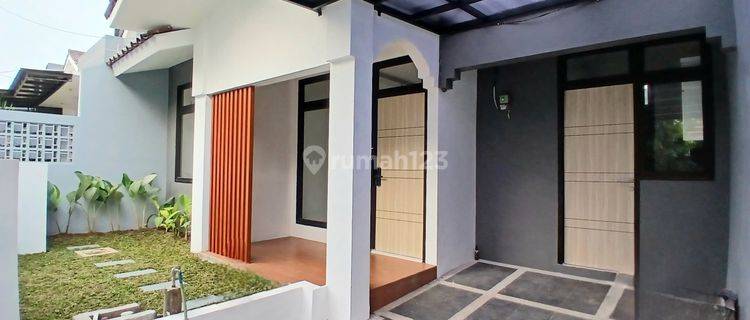 Taman Yang Luas Dan Desain Modern, Rumah Di Kucica Bintaro Gb 15028 1