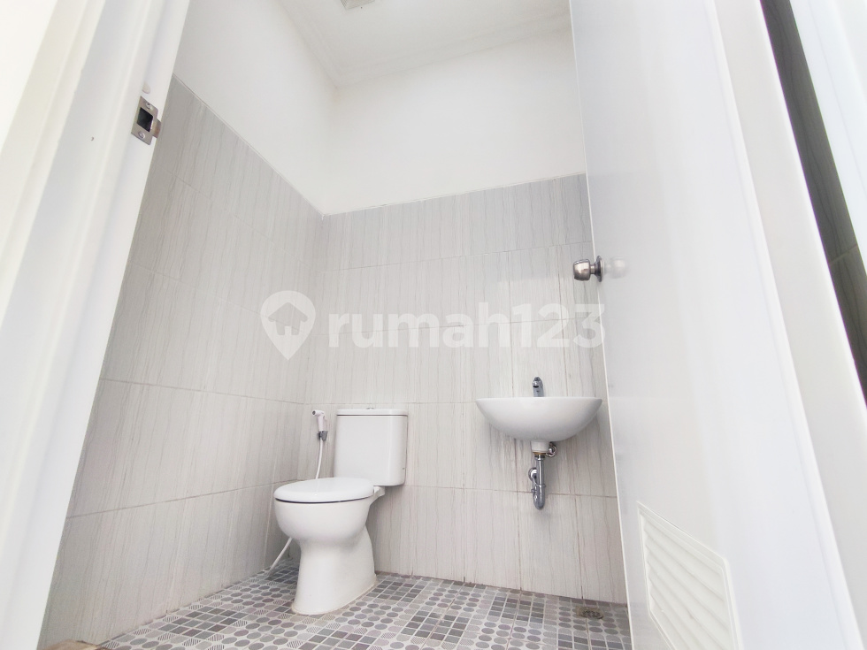 Ruko Sapphire 2 Lantai