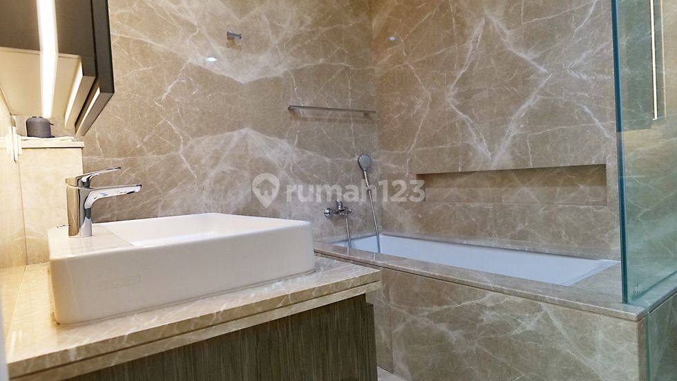 Unit 4+1 Bedroom (284m2)