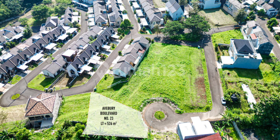 Avebury Boulevard No. 23