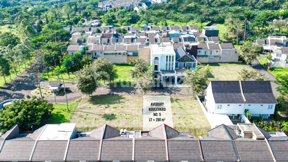 Avebury Boulevard No. 3, 5, 7