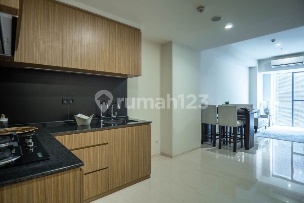 1 BR + 1 ( B )