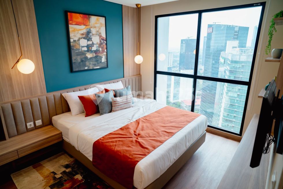 2 BR
