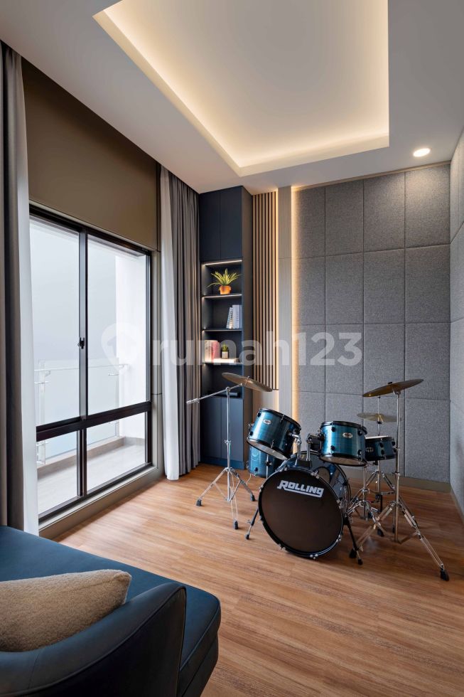 Type Aurora - Width 8