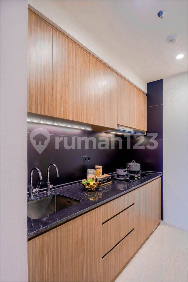 1 BR + 1 ( C )