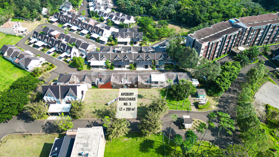 Avebury Boulevard No. 3, 5, 7