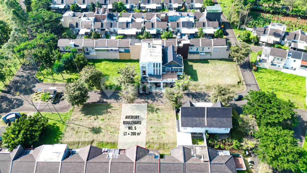 Avebury Boulevard No. 3, 5, 7