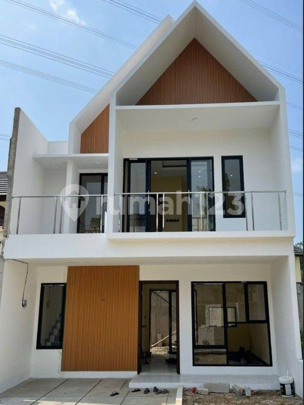 Rumah 2 Lantai Scandinavian