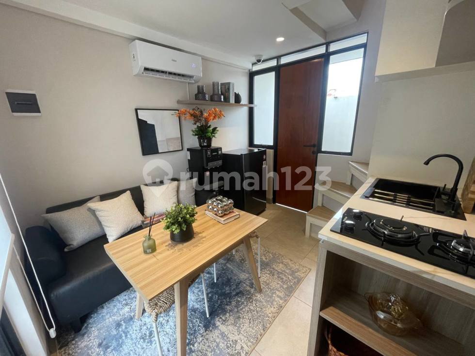 HWB 1B Gold (Backyard)