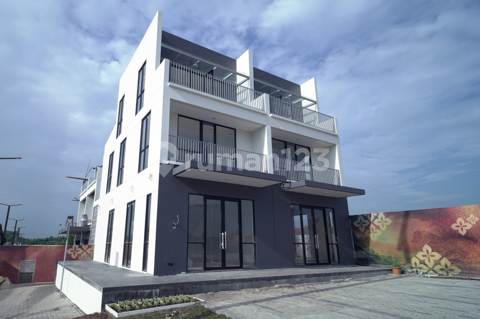 Griya Niaga Corner Badan