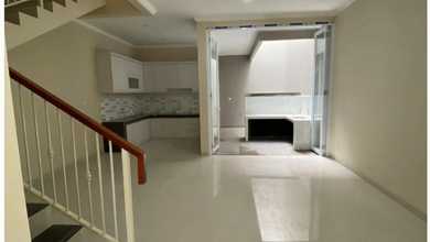 Jual Cepat Rumah Elit area Villa Melati Mas, Tangerang Selatan, LT 120 m2
