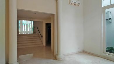 Jual Rumah Baru area Kemang, Jakarta Selatan Luas 600 m2