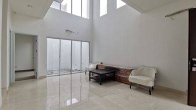 Rumah Unfurnished Siap Huni Kawasan Metland Puri