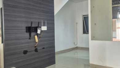 Rumah Unfurnished Siap Tempat di Pantai Indah Kapuk