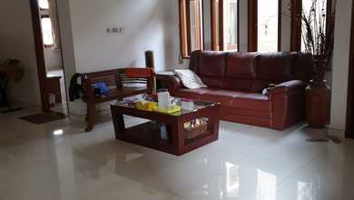 Jual Rumah Mewah Luas 247 m2 Area Regol, Bandung