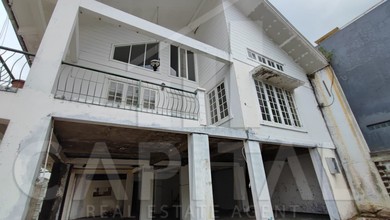 Rumah Eksklusif LT 877 m2, di Geger Kalong, Bandung