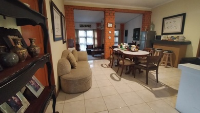 Rumah Modern Luas 680 Jual di Geger Kalong, Bandung