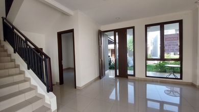 Rumah Sederhana di Summarecon Bandung, Bandung, LT 216 m2